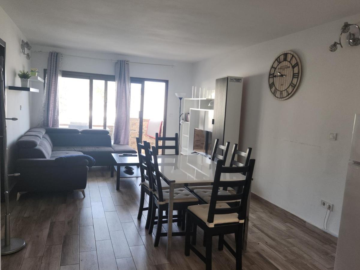 Modern Ground Floor Apartment , A Few Steps From The Beach Mogan Bagian luar foto