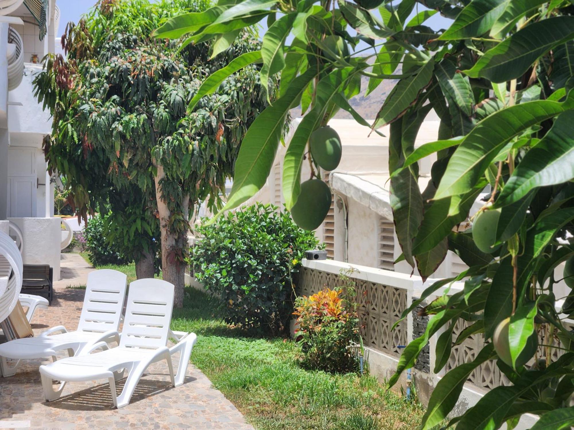 Modern Ground Floor Apartment , A Few Steps From The Beach Mogan Bagian luar foto